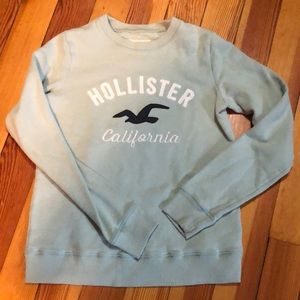 Women’s Hollister crew neck sweatshirt